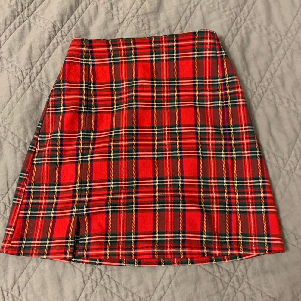plaid mini skirt